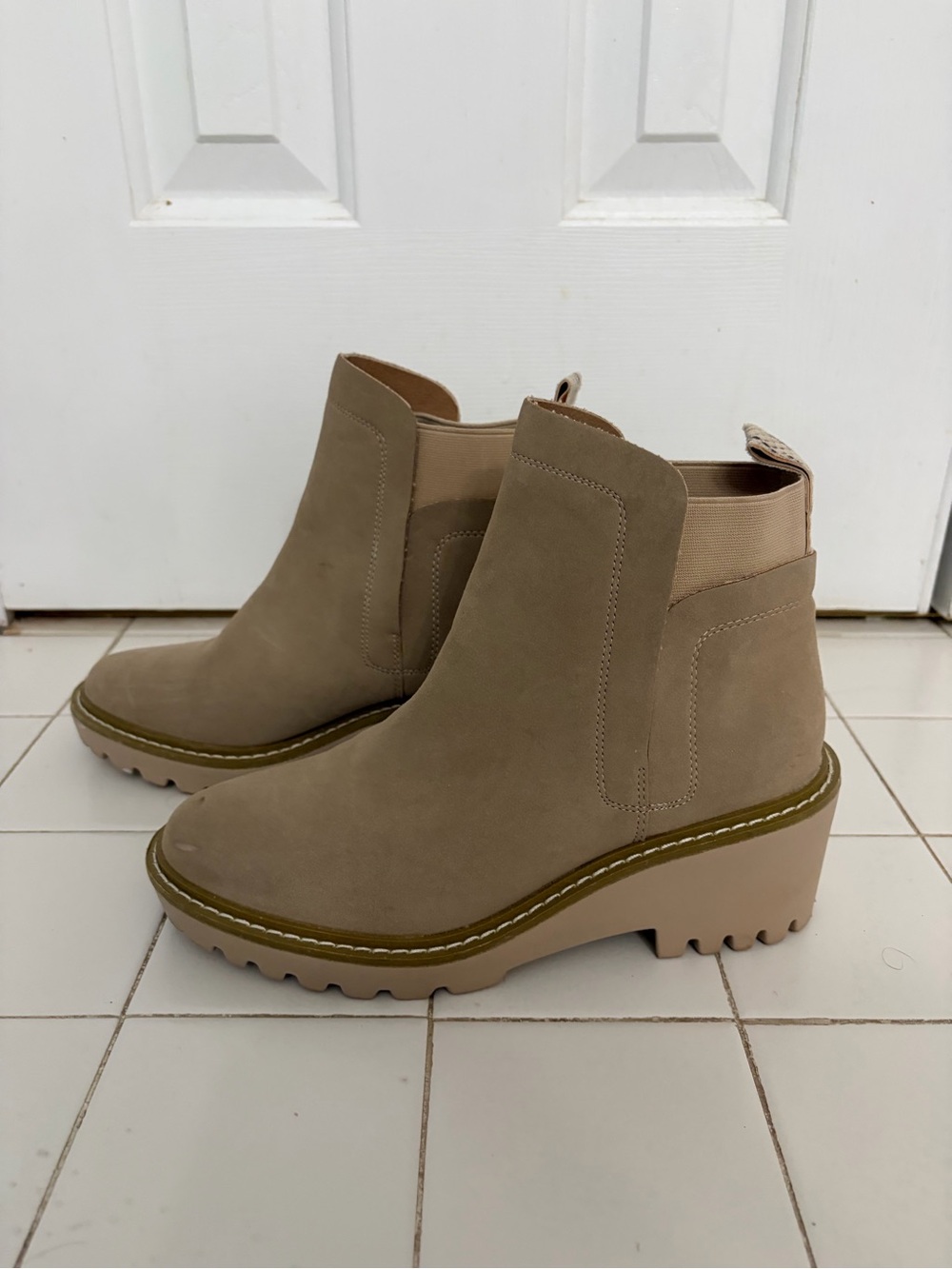 Women's Taupe Platform Chelsea Booties - Sleek Slip-On Ankle Boots